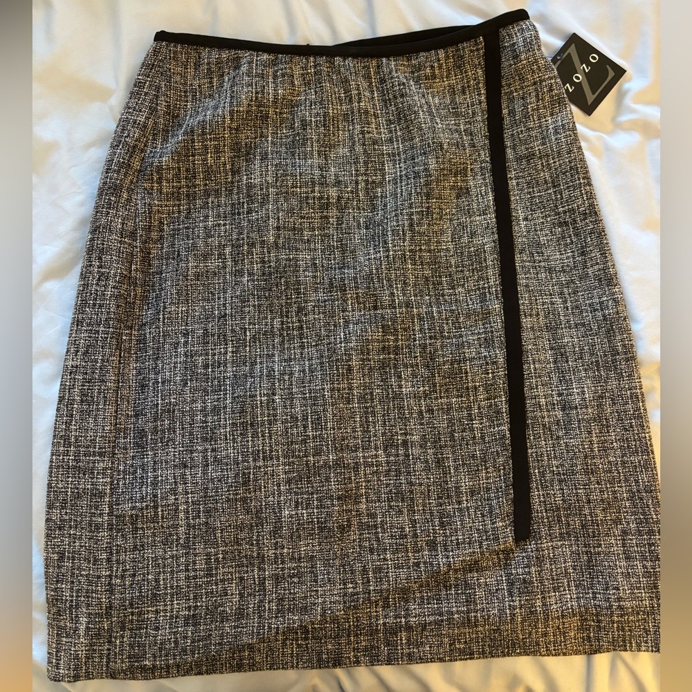 NWT Zozo Work Skirt with rear zipper